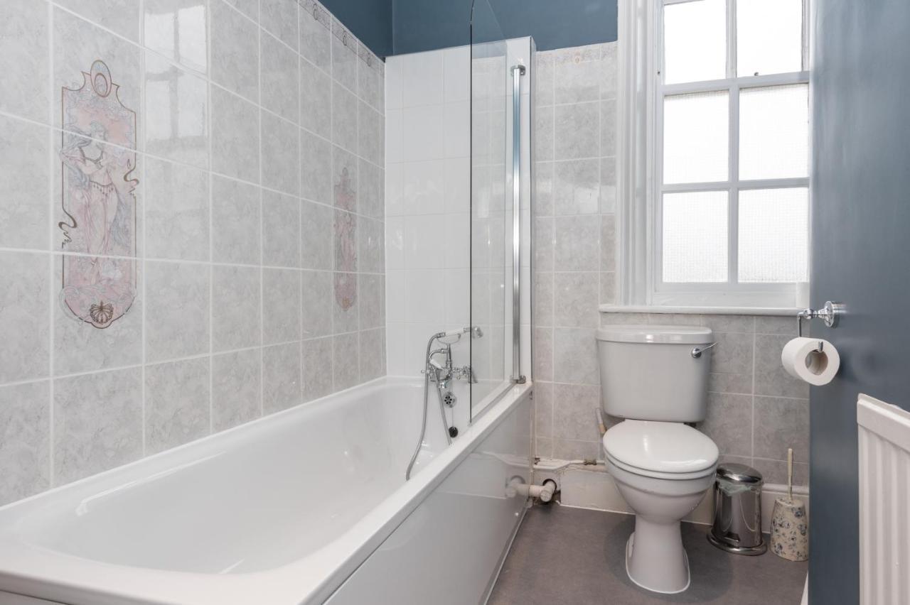 Summerfield Pub & Boutique Rooms London Exteriör bild